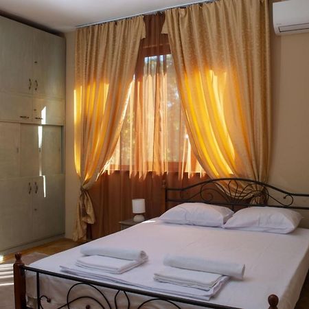 Midtown Place Apartment Doris 1 With Garage Plovdiv Bagian luar foto