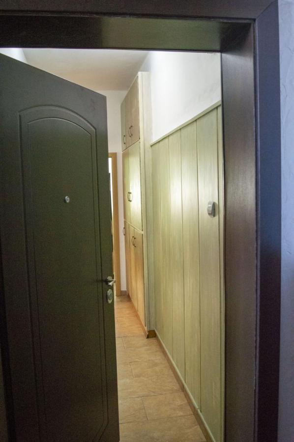 Midtown Place Apartment Doris 1 With Garage Plovdiv Bagian luar foto